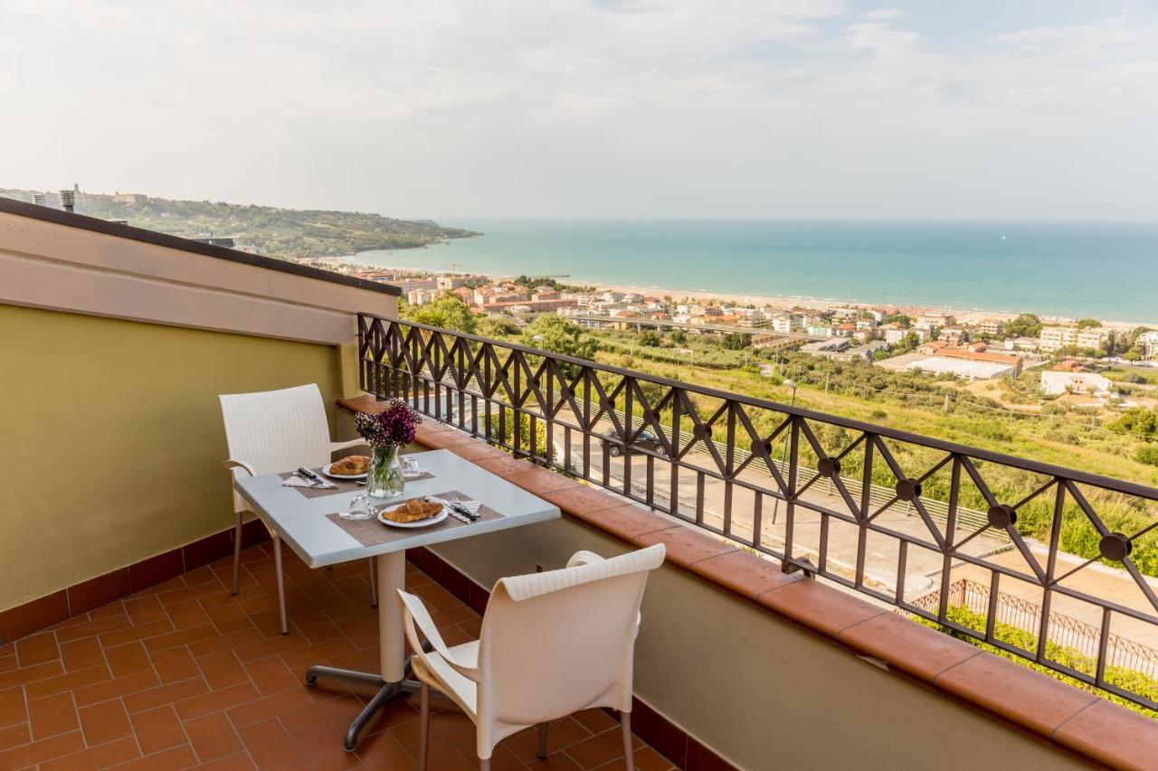 Вилла Residenza Borgo Degli Ulivi Васто Экстерьер фото