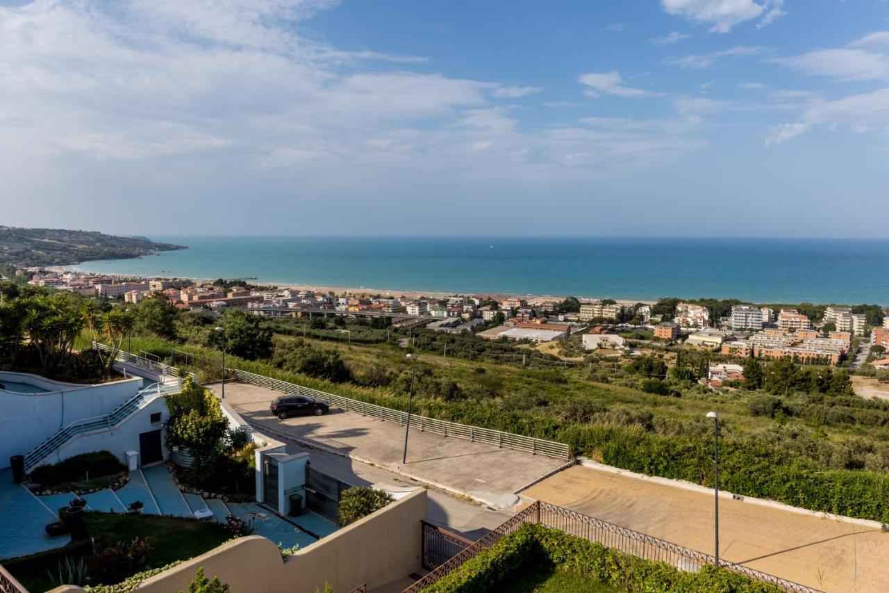 Вилла Residenza Borgo Degli Ulivi Васто Экстерьер фото