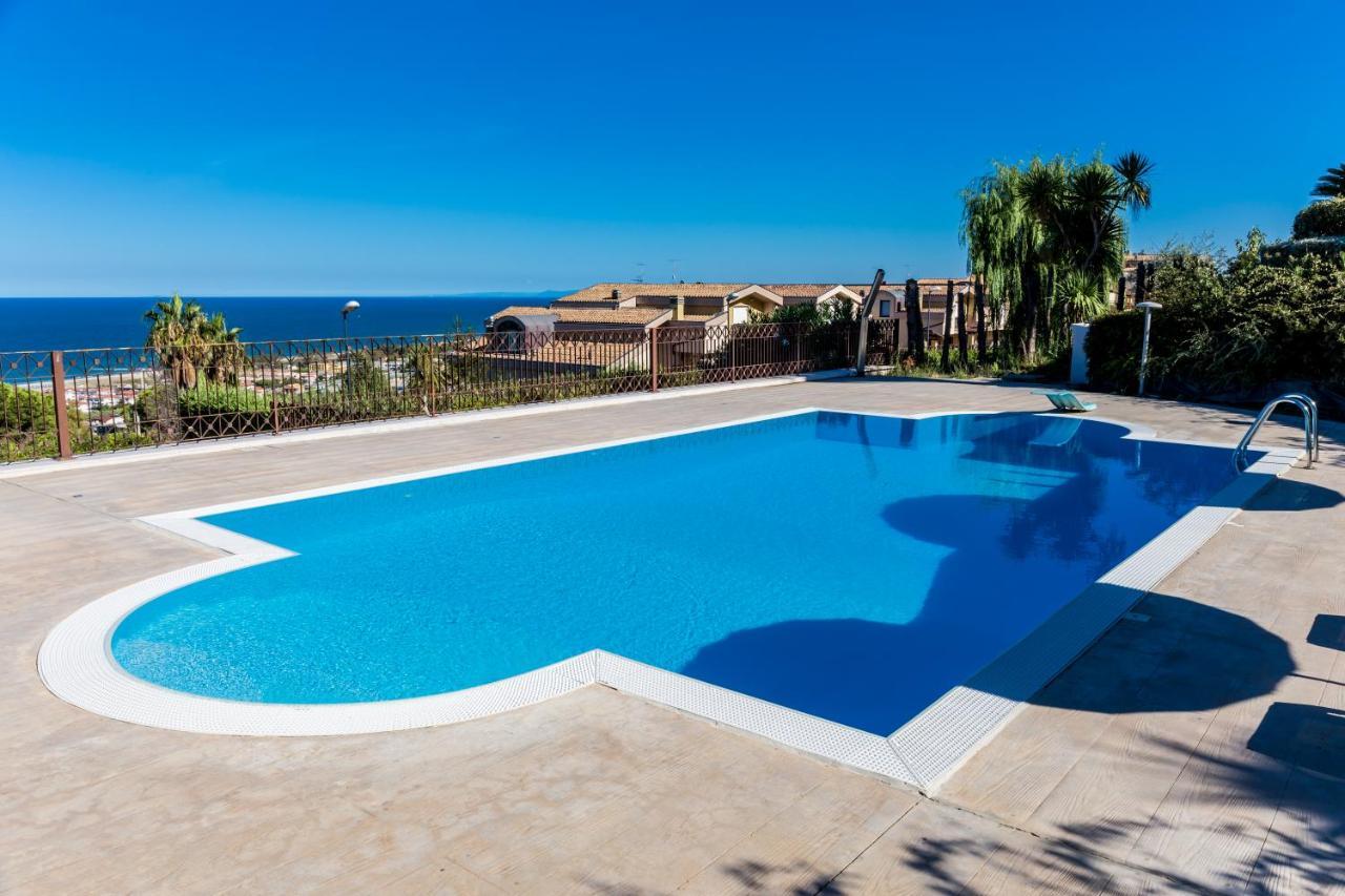 Вилла Residenza Borgo Degli Ulivi Васто Экстерьер фото